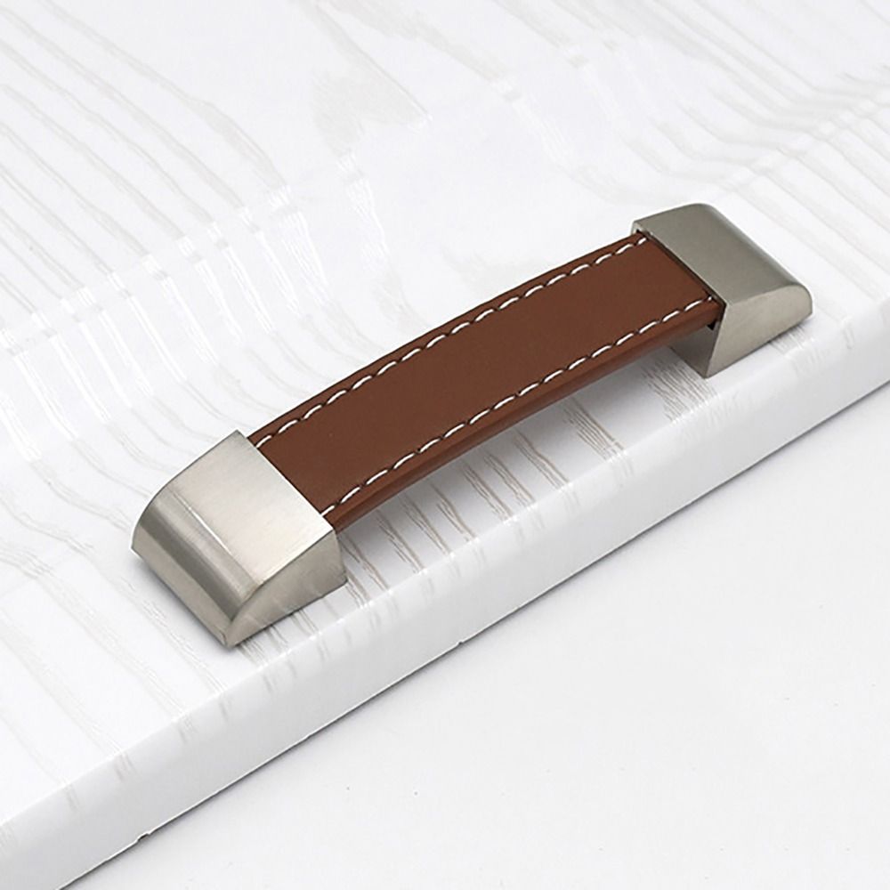 1個入りブラウンソフトレザーキャビネットハンドル、単穴亜鉛合 - Furniture Hardware In China のレビューと価格